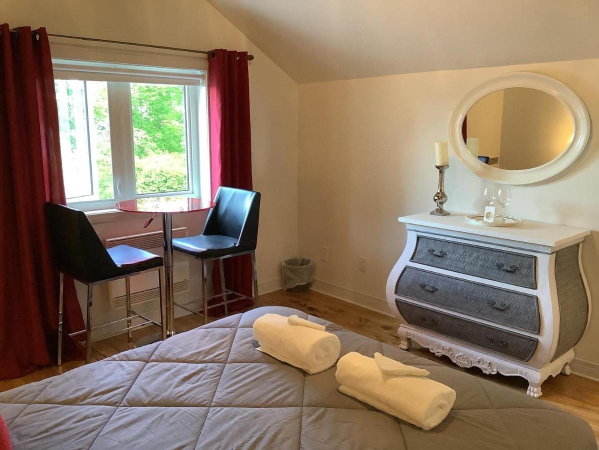 Les Saisons Du Fleuve Bed & Breakfast Lotbiniere Екстериор снимка