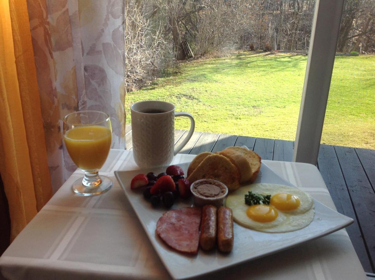 Les Saisons Du Fleuve Bed & Breakfast Lotbiniere Екстериор снимка