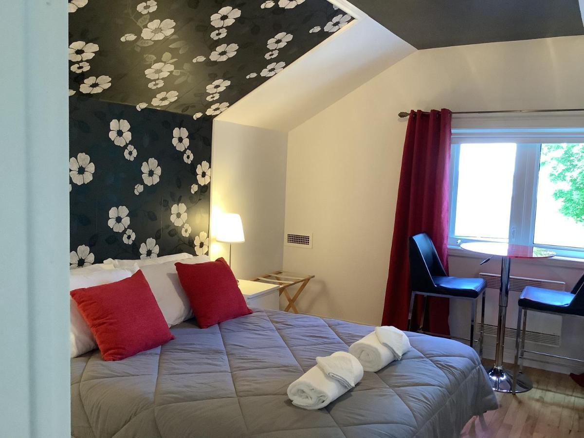 Les Saisons Du Fleuve Bed & Breakfast Lotbiniere Екстериор снимка