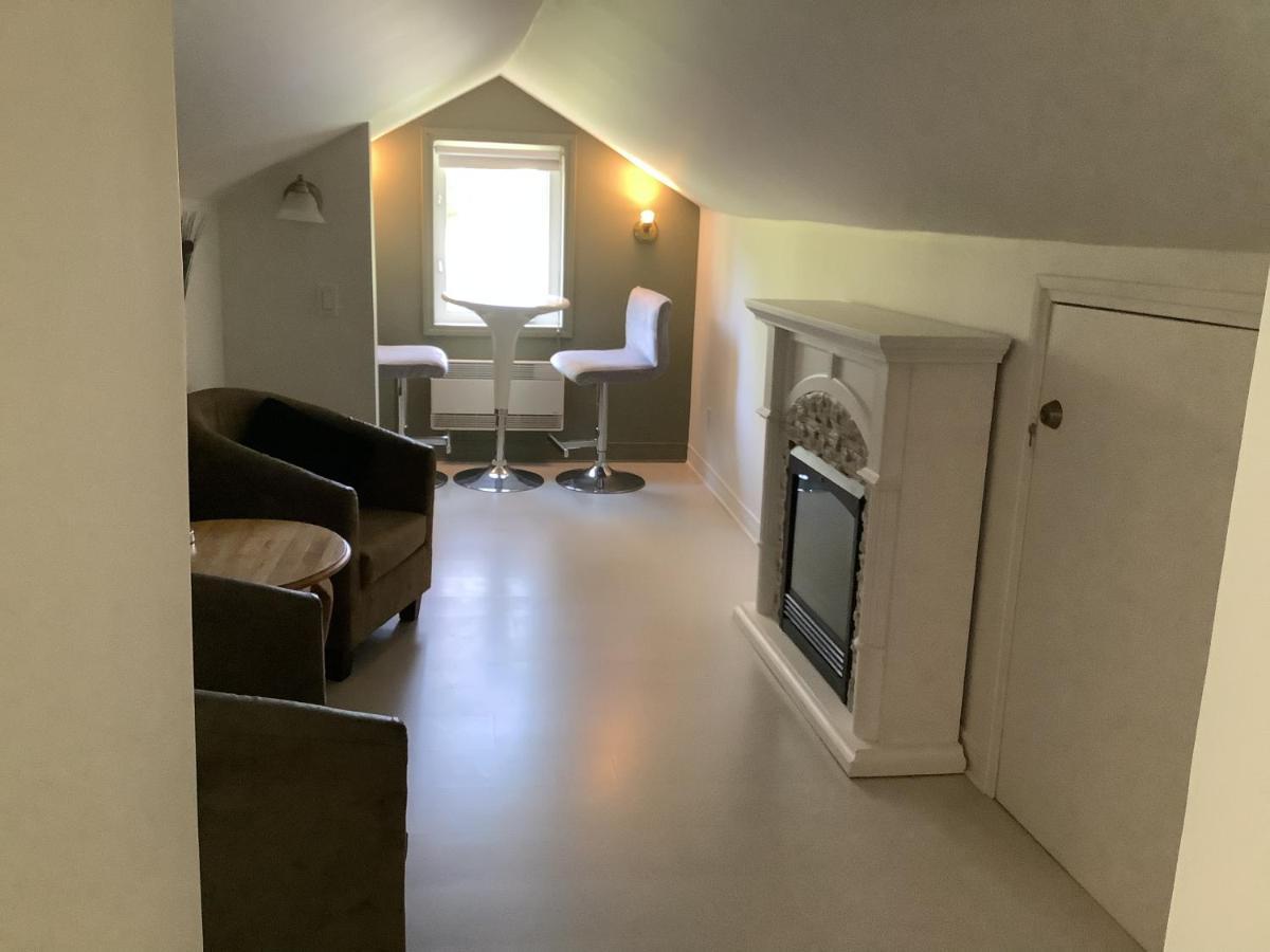 Les Saisons Du Fleuve Bed & Breakfast Lotbiniere Екстериор снимка